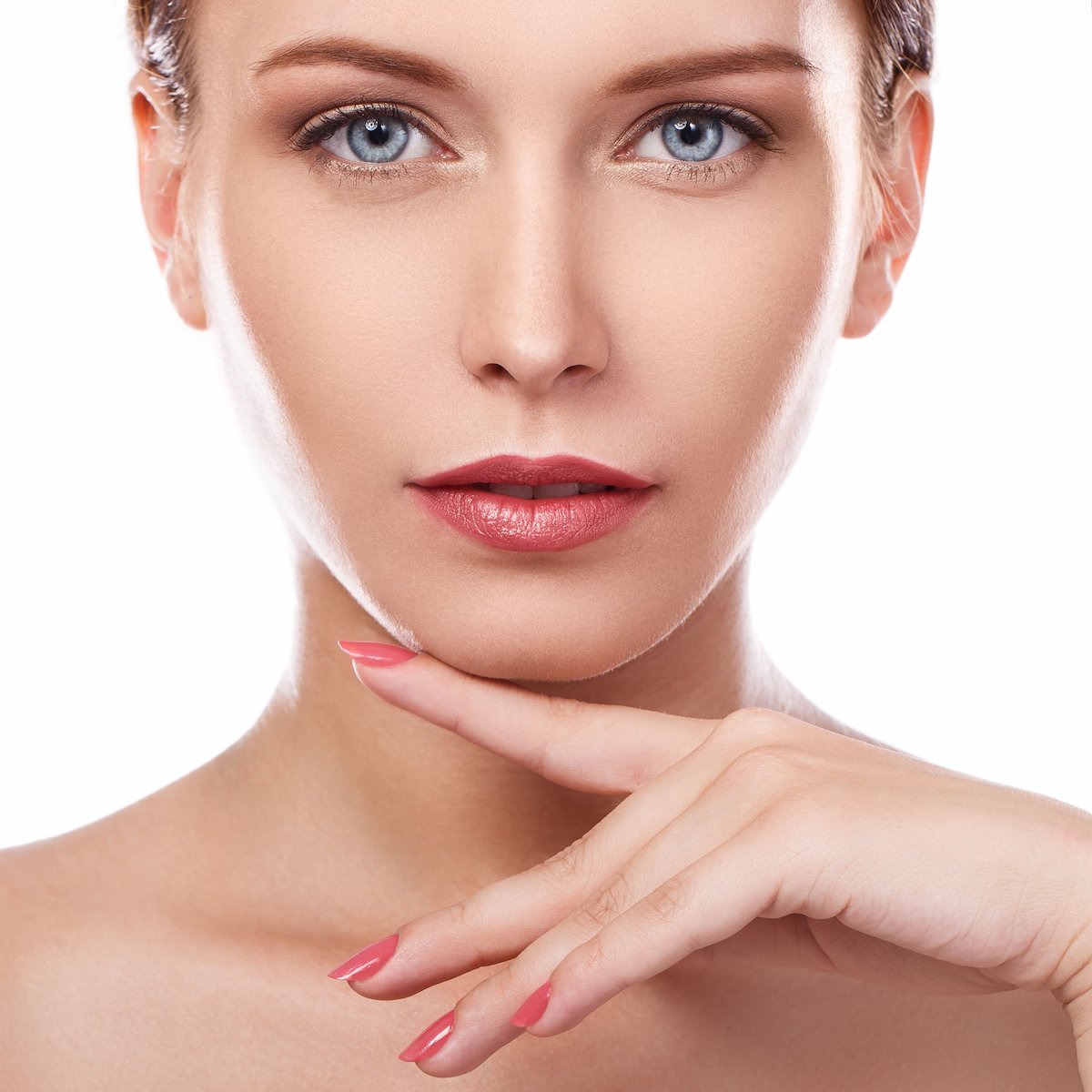 Viso rilassato e armonioso, equilibrio tra estetica e salute